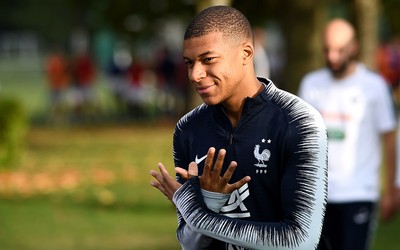 TVT体育热评-佩佩这脚世界波太不讲理了