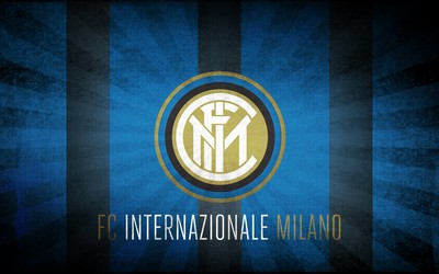 TVT体育动态-加维绝杀后与球迷自拍